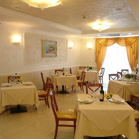 Hotel Di Cosmo San Giovanni Rotondo Bagian luar foto