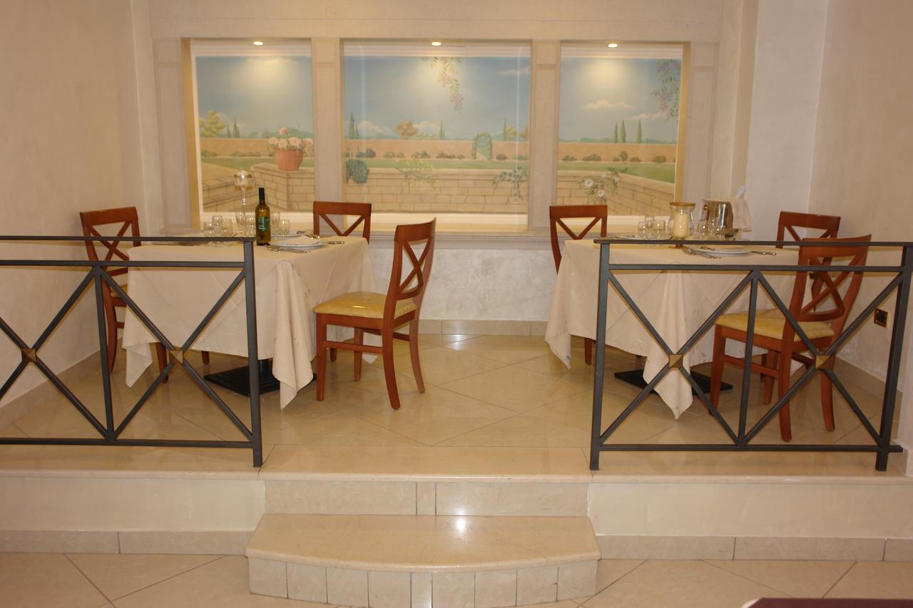 Hotel Di Cosmo San Giovanni Rotondo Bagian luar foto